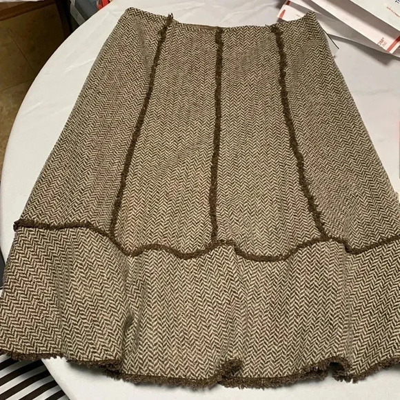 LOFT Women’s Skirt,Excellent Condition. - Picture 1 of 3